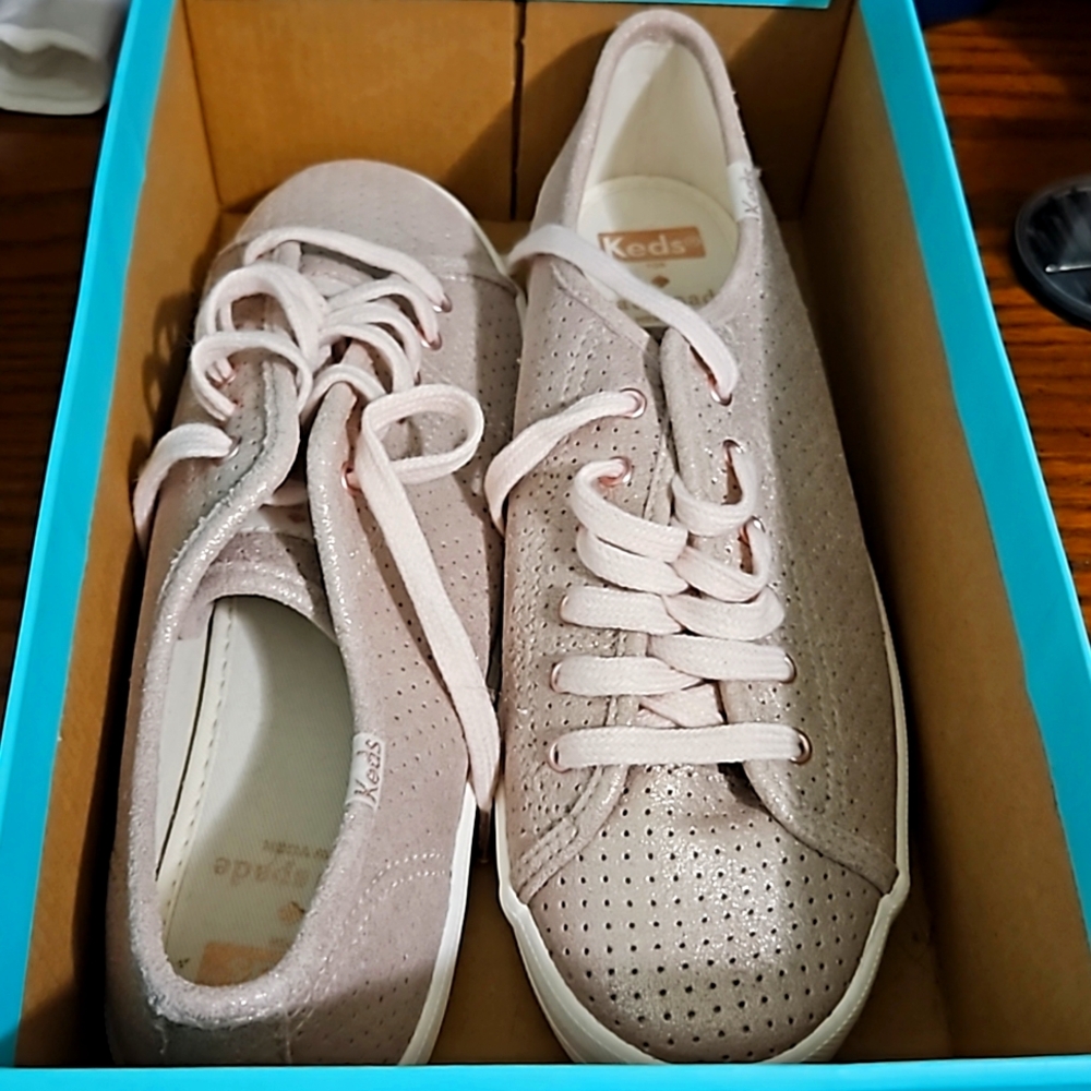 Kate spade shoes never worn